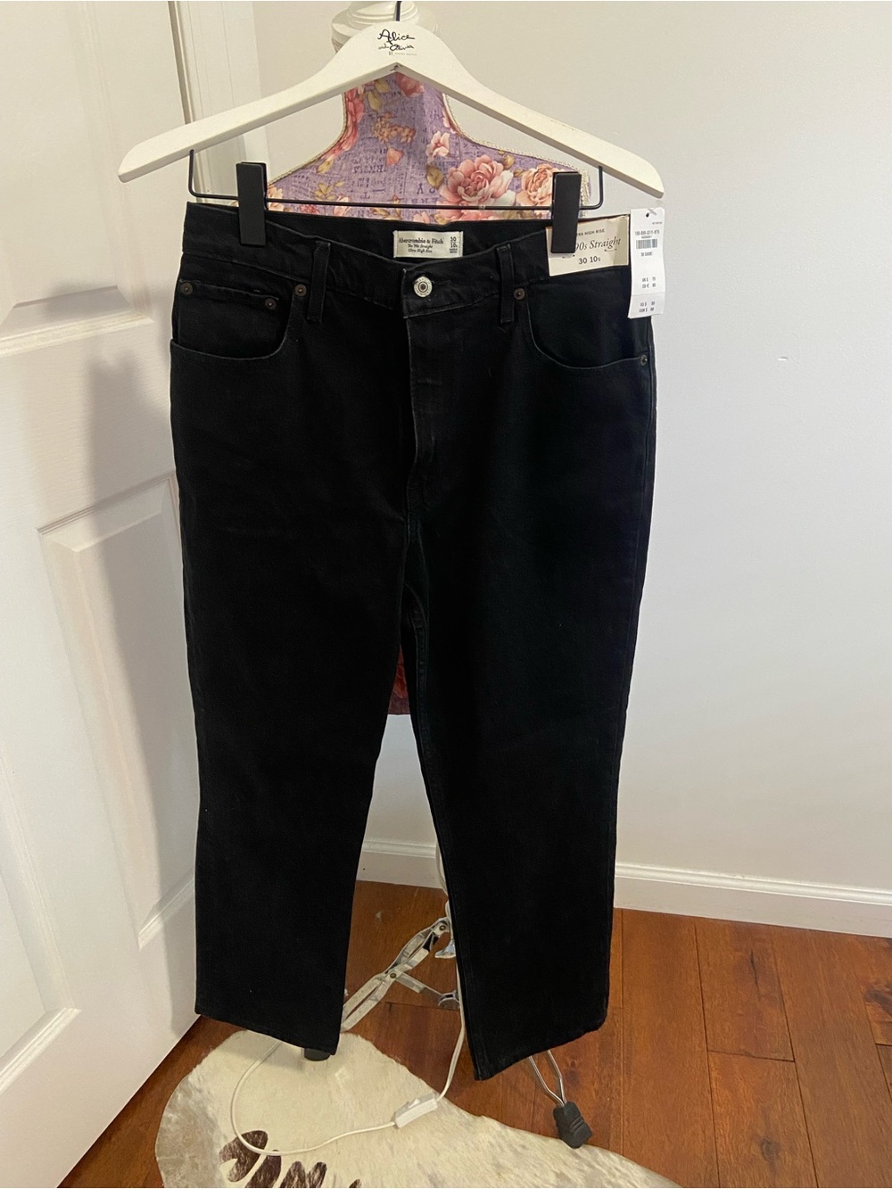 Abercrombie Black High Rise straight jeans 10 short NWT